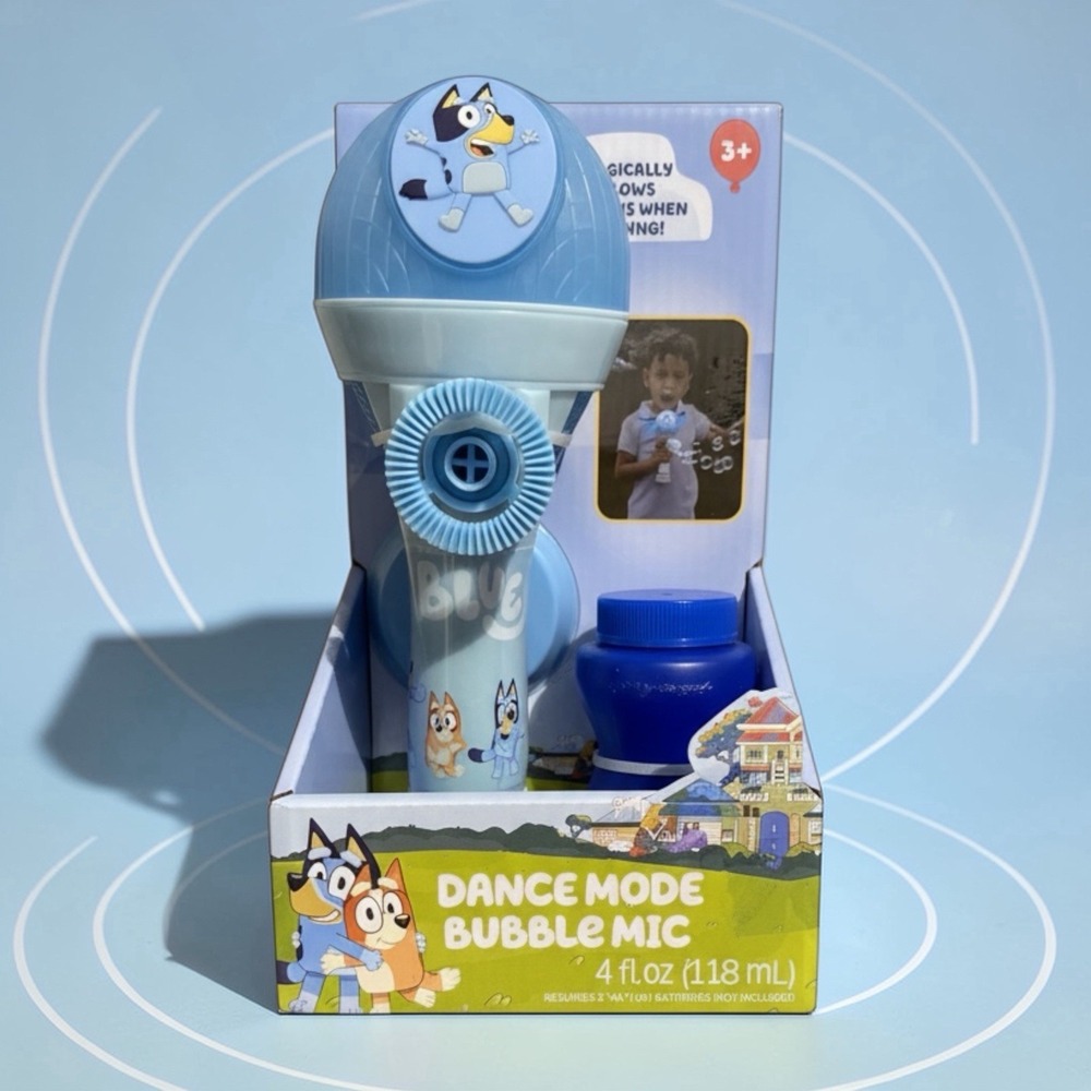 BLUEY Dance Mode Bubble Mic Lights Sounds 4oz Bubble Solution New Spring Easter
